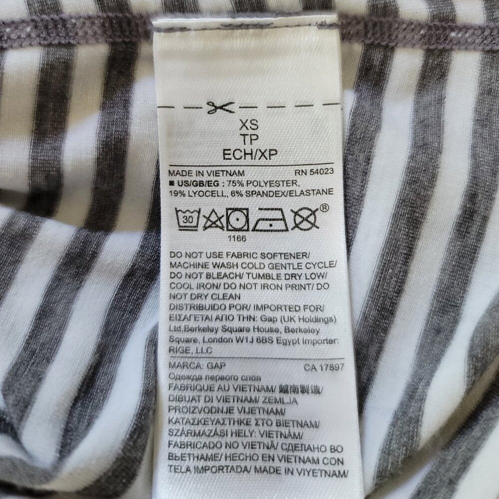 Gap Fit Breathe XS Grey &  White Stripe Funnel Neck Hoodie XS with Thumbholes - Picture 12 of 13